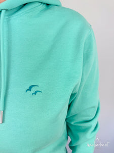 inselverliebt Hoodie "Im Herzen am Meer" in lindgruen