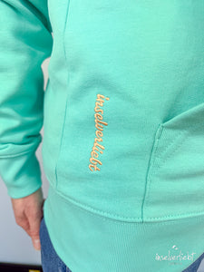 inselverliebt Hoodie "Im Herzen am Meer" in lindgruen
