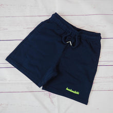 Lade das Bild in den Galerie-Viewer, inselverliebt Kinder Shorts - navy